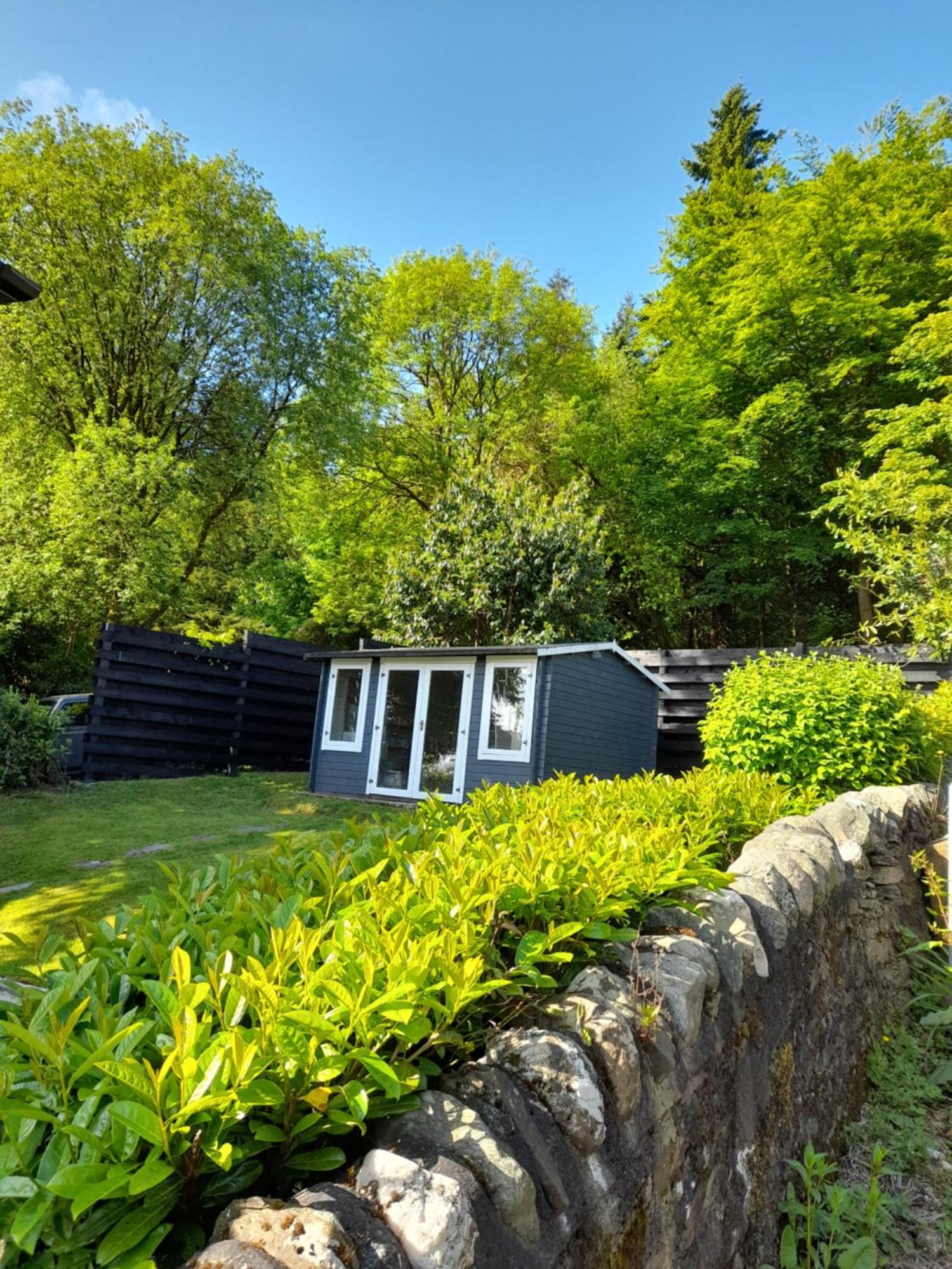 Cosy Lochside Cottage With Mountain And Sea Views Clynder Extérieur photo